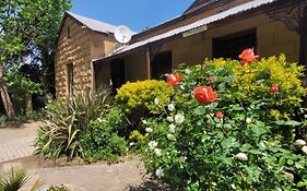 Sandstone Escape Guesthouse